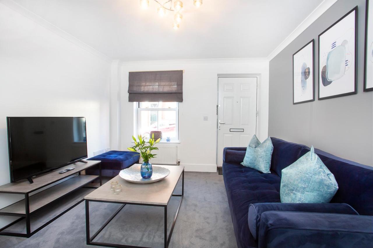 Knavesmire Mews 3 Bedrooms-free Parking * York
